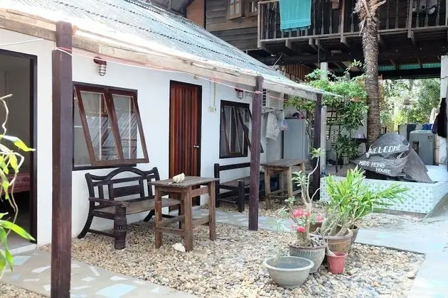 Miss Hong House