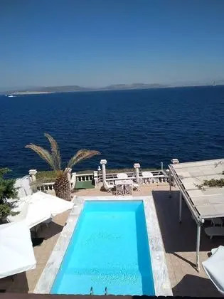Mistral Apartments Aegina