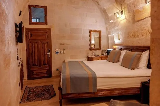 Misty Cave Hotel - Oda