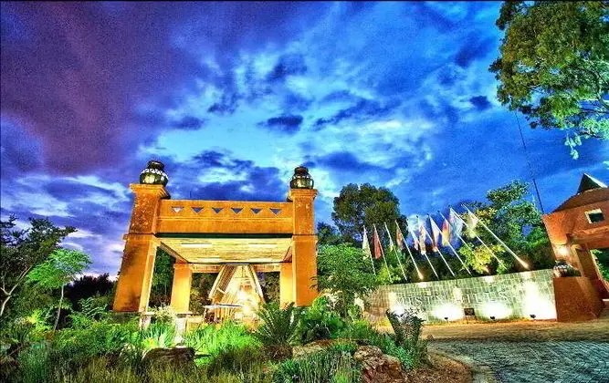 Misty Hills Country Hotel - Genel