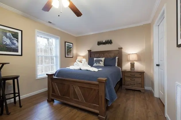 Misty Hollow by Jackson Mountain Homes - Oda