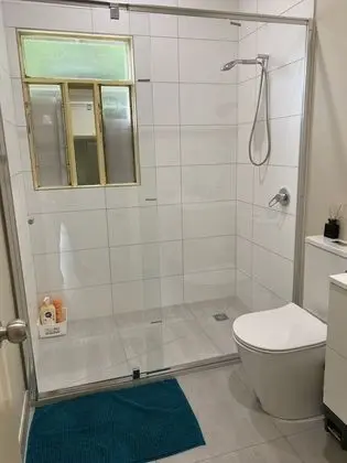 Mitcham train station 2 bedrooms unit - Banyo Tipleri