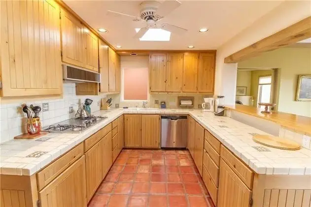 Mitchells East Side - Three Bedroom Home - Mutfak