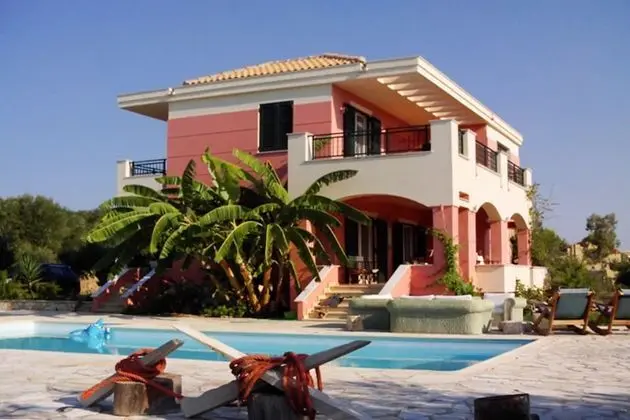 Villa Mitis - A Bohemian Private Pool Retreat