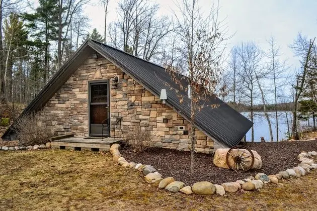 Mitten Lake Hideaway