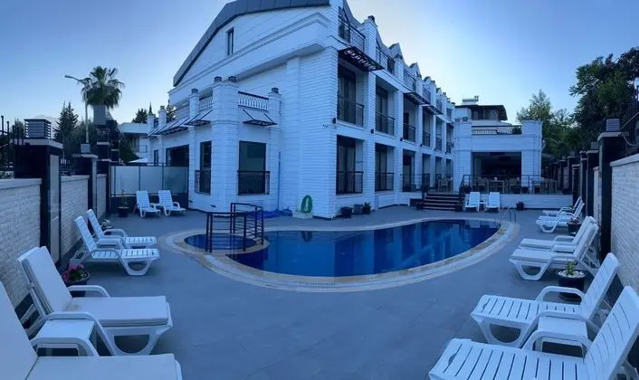 Miyas Luxury Hotel