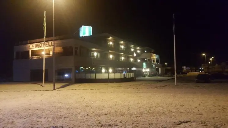 Motell Svinesundparken - Dış Mekan