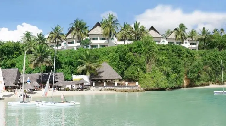 Mnarani Beach Club