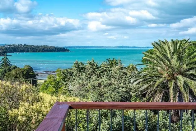 Moana Cottage