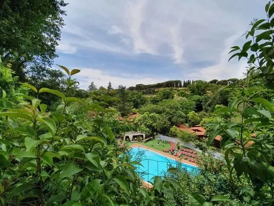 Mobilhome Near Rome, in a Park With Communal Swimming Pool