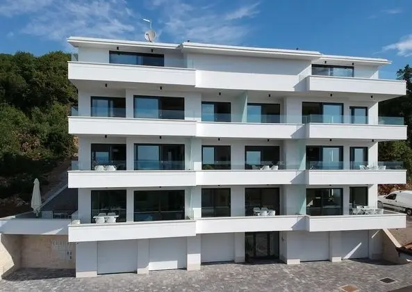 Modena Maris Apartments - Dış Mekan