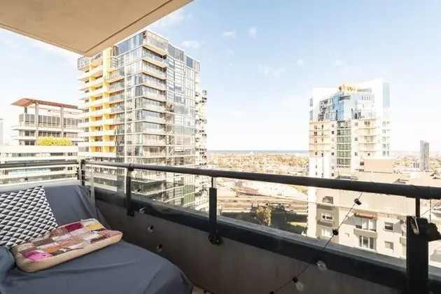 Modern 1 Bedroom Apartment in Southbank - Dış Mekan