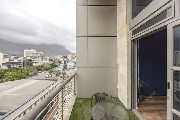 Modern 1 Bedroom in De Waterkant With Table Mountain Views - Dış Mekan
