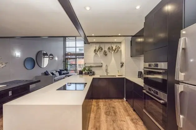 Modern 1 Bedroom in De Waterkant With Table Mountain Views - Mutfak