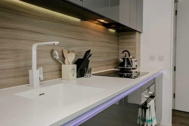 Modern 1 Bedroom Flat in Wandsworth - Mutfak