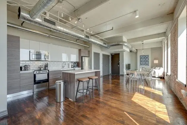 Modern 1bd in the Core of Downtown - Yerinde Yemek