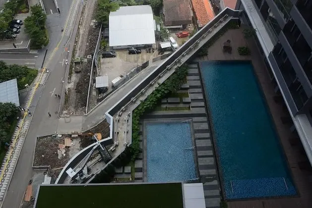 Modern 1BR at Ciputra World 2 Apartment - Dış Mekan