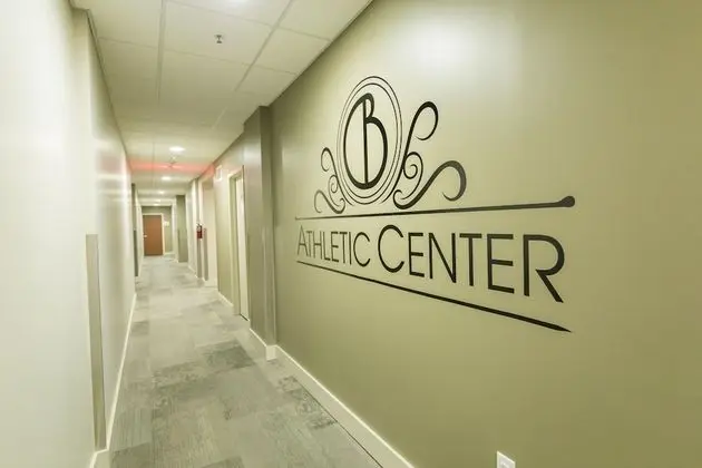 Modern 1BR Condo in California Building - Fitness
