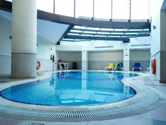 Modern 1BR w/ Gorgeous Marina Views! Sleeps 4 - İç Mekan