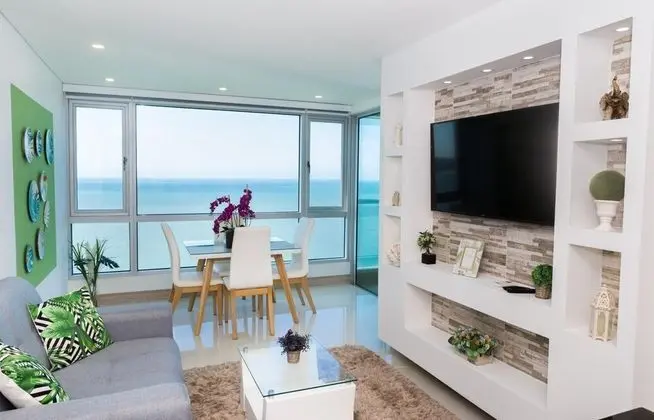 Modern 1BR Wifi Breathtaking Oceanviews by Huespedia - Oda