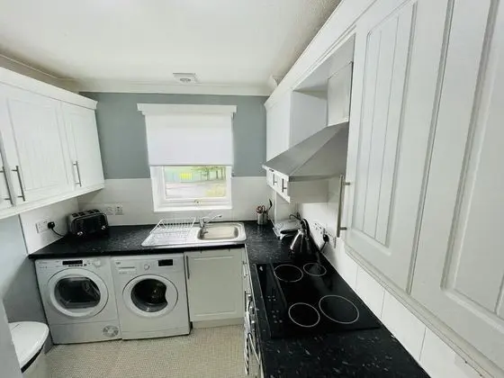 Modern 2 bed Apartment Near City Centre - Mutfak