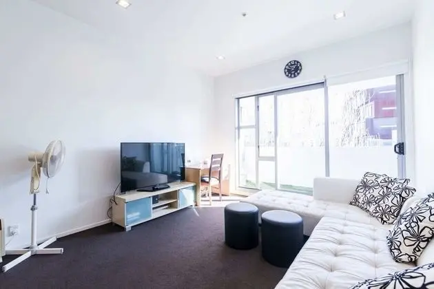 Modern 2 Bedroom Apartment in Auckland CBD With Parking - Oda Düzeni