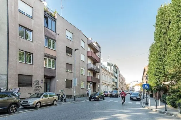 Modern 2bdr Apartment in Old Town- Best Location - Dış Mekan