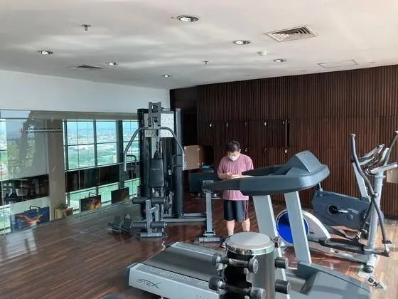 Modern 2Br Apartment At Aryaduta Residence Connected To Cito Mall - Fitness