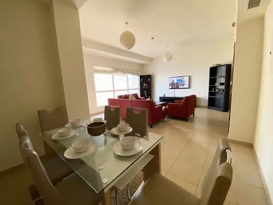 Modern 2BR Apartment with views close to JBR Beach - Yerinde Yemek