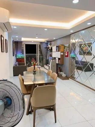 Modern 3 Bed Apartment in Ho Chí Minh City