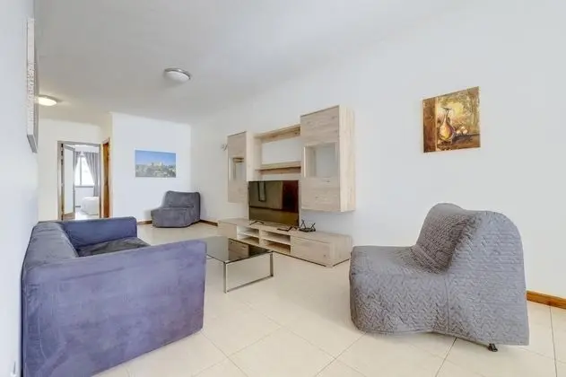 Modern 3 Bedroom Apartment in Central Sliema
