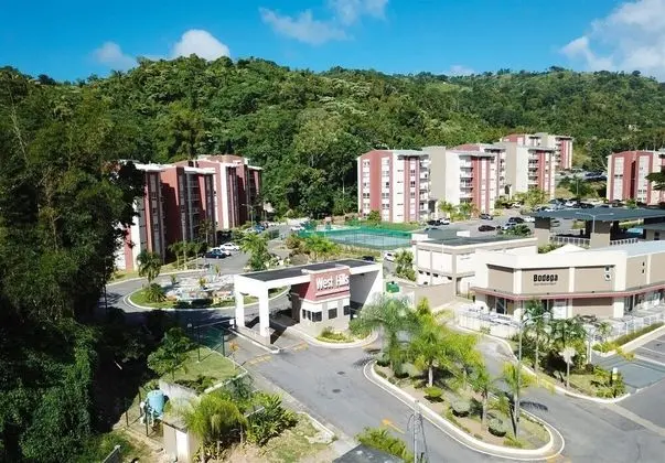 Modern 3 Bedroom Condo In Gated West Hills 5