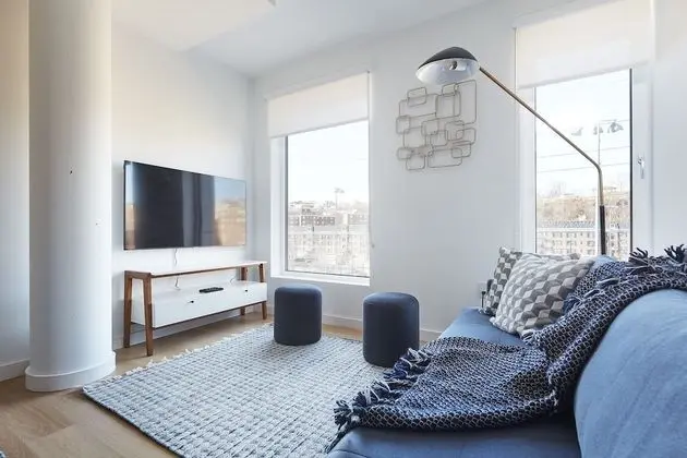 Modern 3 BR Loft -shared Deck - gym - Mins to NYC - Oda