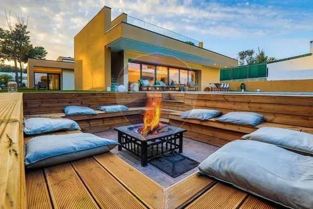 Modern 4-bed Villa 4K Beach 30k Lisbon - Öne Çıkan Resim