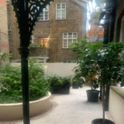 Modern 4 Bedroom Apartment In The Heart Of South Kensington