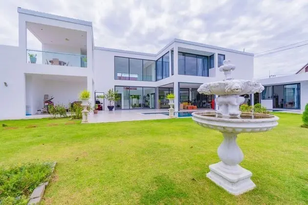 Modern 4 Bedroom Resort Pool Villa LL110 - Dış Mekan