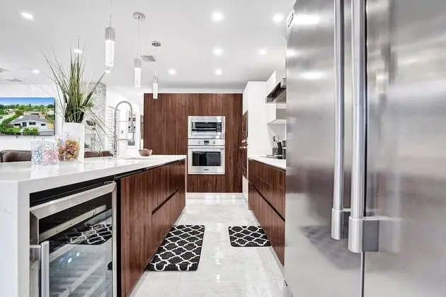 Modern 4BR with Basketball & Hot tub - Mutfak