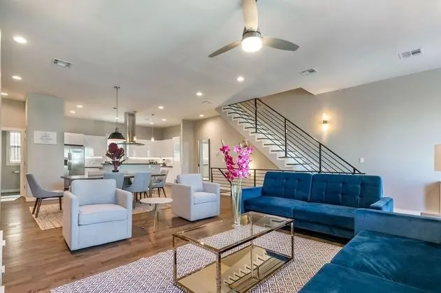 Modern 4BR Townhouse in Bienville Villas - Öne Çıkan Resim