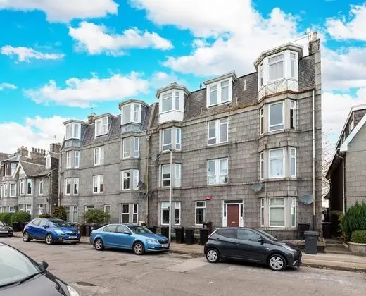 Modern Aberdeen City Apartment Free Parking