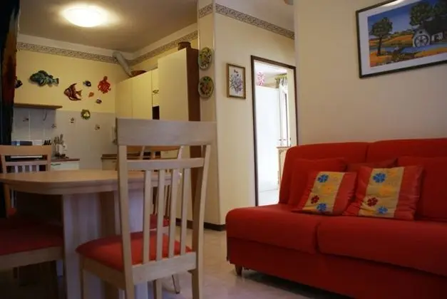 Modern Apartment 150 Metres From the Beach - Private Beach Place Included - İç Mekan