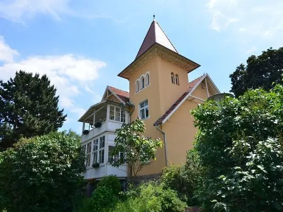 Modern Apartment in a Listed Villa With Beautiful View From Balcony - Dış Mekan