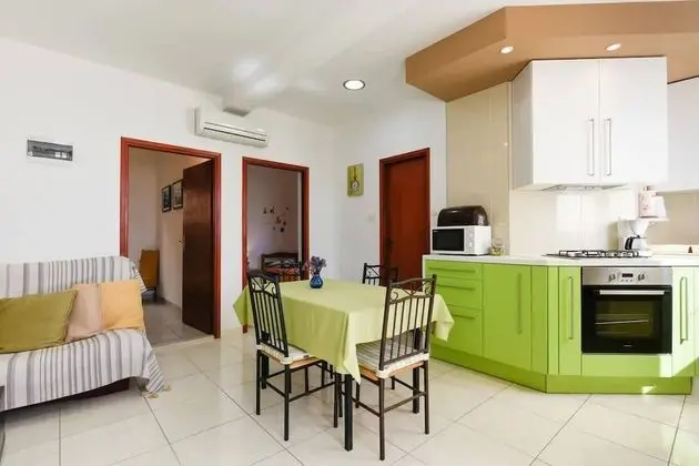 Modern Apartment Arena, Nearby Beach Jaz