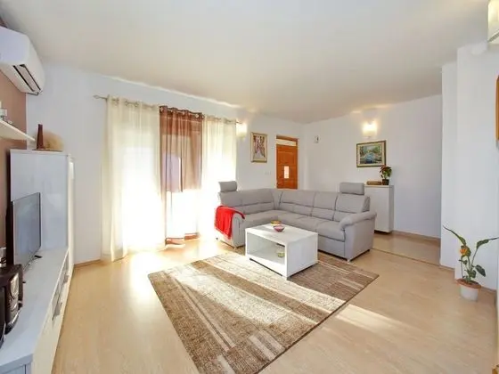 Modern Apartment With big Roofed Terrace, Garden, Near the Sea - Öne Çıkan Resim