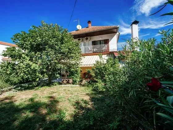 Modern Apartment in Dalmatia With Terrace - Dış Mekan