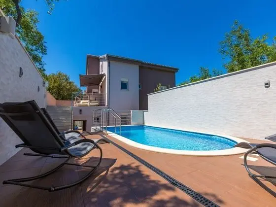 Modern Apartment in Dramalj With Swimming Pool - Havuz