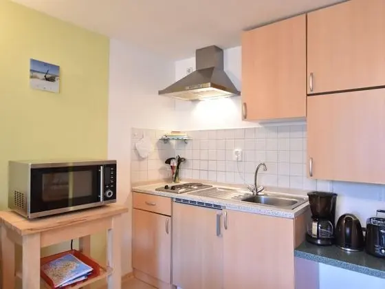 Modern Apartment in Elmenhorst Near Sea - Mutfak