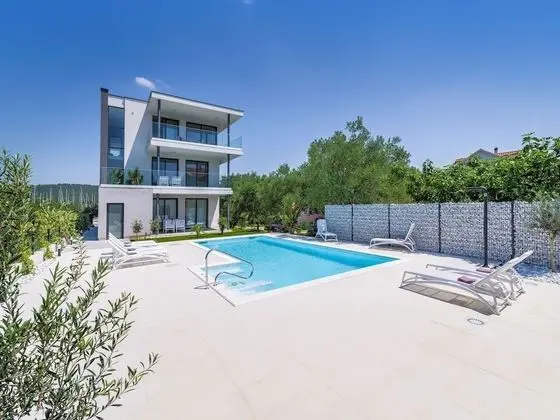 Modern Apartment With Great sea View Balcony, Shared Pool, Outside Kitchen