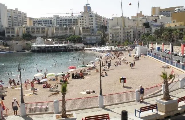 Modern Apartment in the Heart of Saint Julian's - Plaj