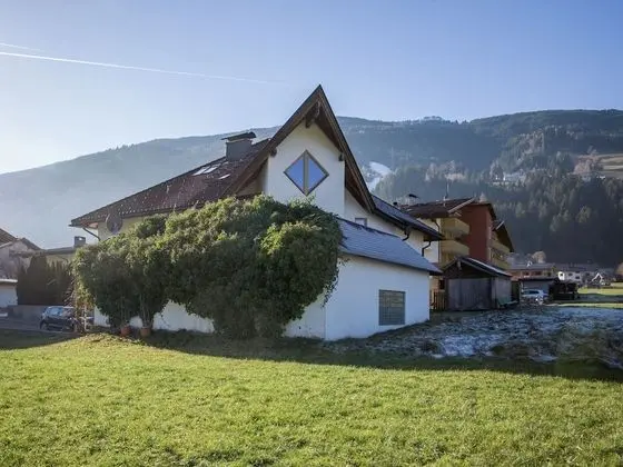 Modern Apartment in Kaltenbach With View of Zillertal Alps