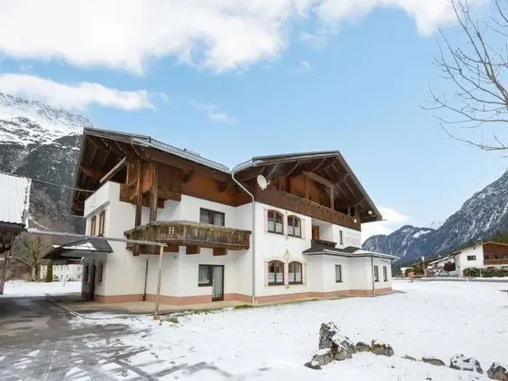 Modern Apartment in Leutasch With Garden